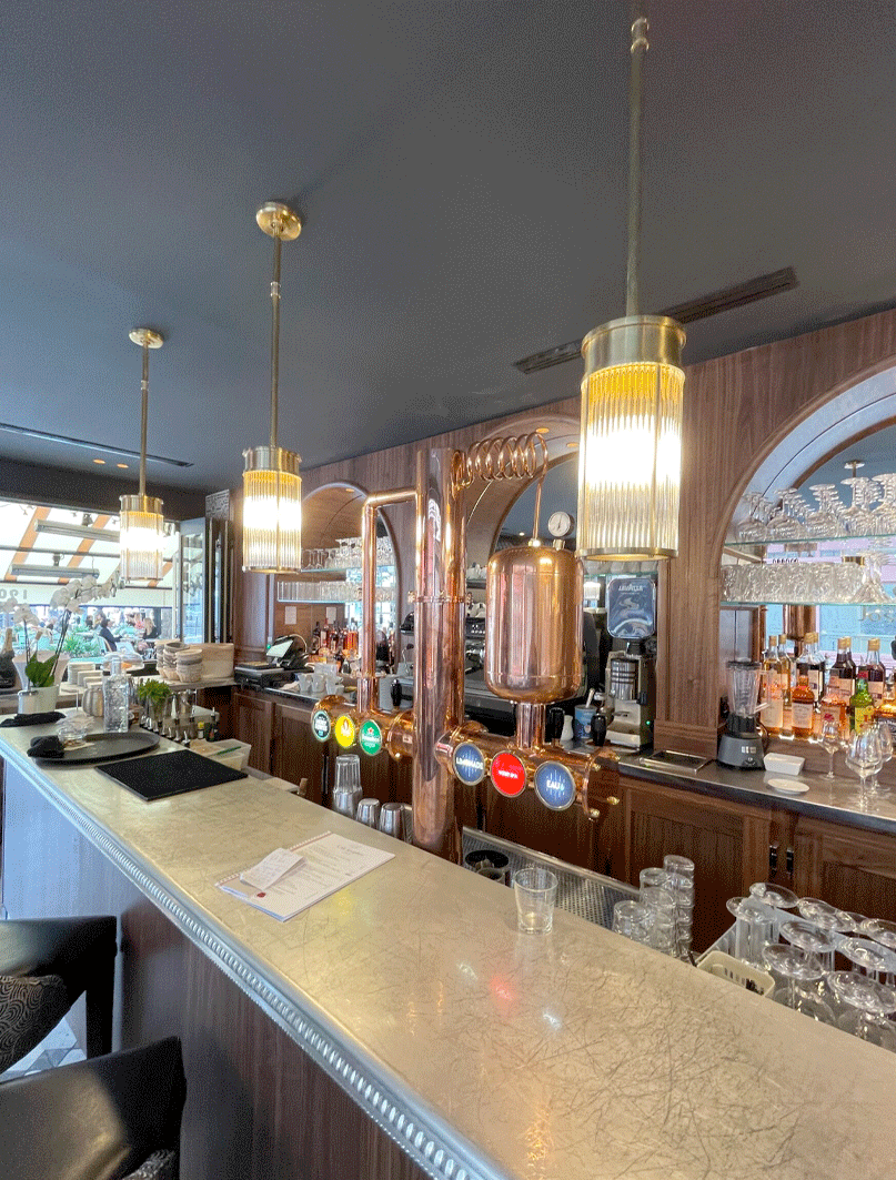 cafe bar renovation paris